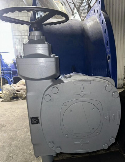 Затвор дисковый ВЧ ду1600 ру10 уплотнение EPDM, редукторный